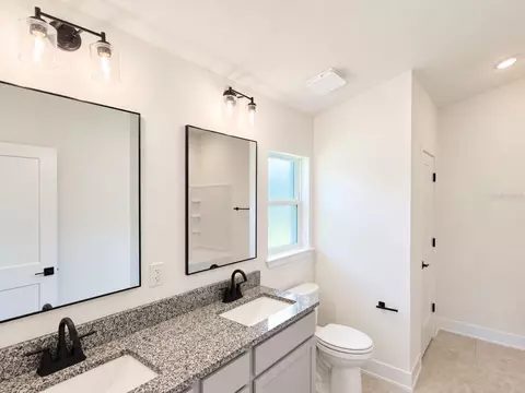 Bath - 7732 Bent Tree Loop, Saint Cloud, FL 34773 photo 2 of 2