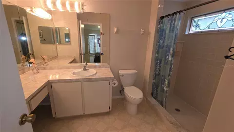Bath - 7514 Herricks Loop, Orlando, FL 32835 photo 1 of 4