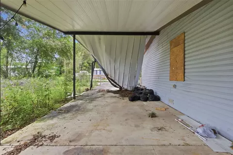 Exterior - 8946 SW 33rd Ct, Ocala, FL 34476 photo 6 of 8