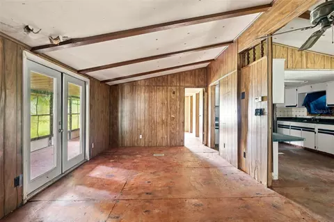 Living - 8946 SW 33rd Ct, Ocala, FL 34476 photo 2 of 3
