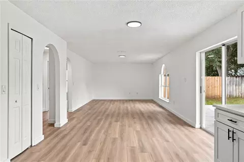 Living - 980 Mayfair St, Eustis, FL 32726 photo 5 of 11