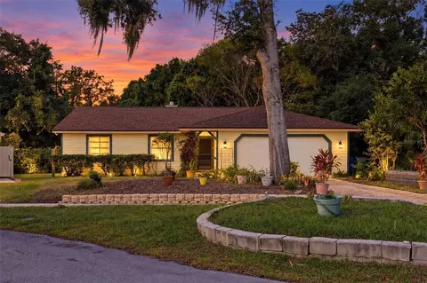 283 W Celery Cir, Oviedo, FL 32765