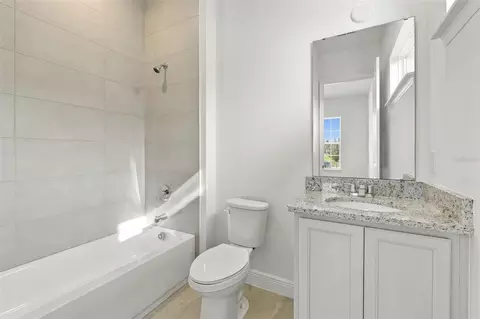 Bath - 5650 N Nectarine Dr, Windermere, FL 34786 photo 1 of 5