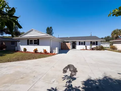 2645 Roy Hanna Dr S, Saint Petersburg, FL 33712