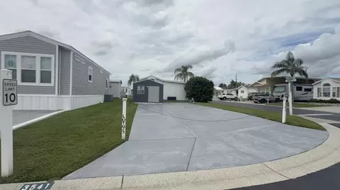 3541 Aquamarine Way, Zephyrhills, FL 33540