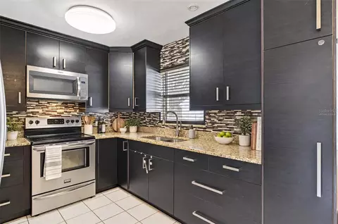 Kitchen - 1308 Jean Ct, Eustis, FL 32726 photo 2 of 2