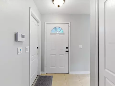 Entry Way - 30526 Hawthorn Ave, Eustis, FL 32736 photo 1 of 1