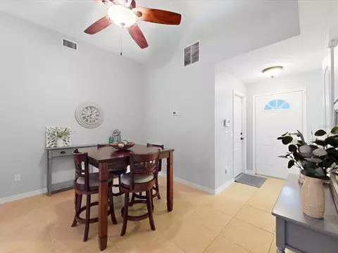 Dining - 30526 Hawthorn Ave, Eustis, FL 32736 photo 1 of 3