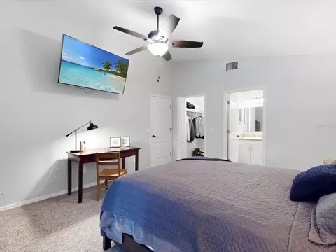 Bedroom - 30526 Hawthorn Ave, Eustis, FL 32736 photo 5 of 9