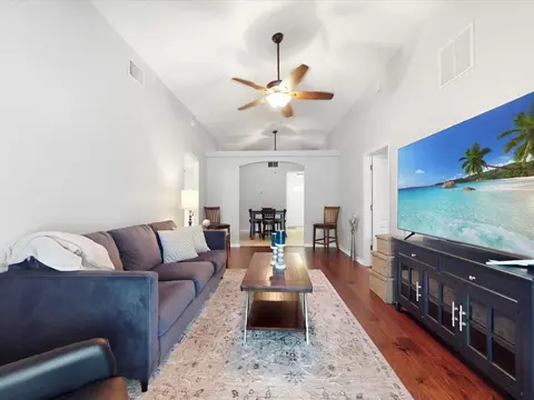 Living - 30526 Hawthorn Ave, Eustis, FL 32736 photo 2 of 4