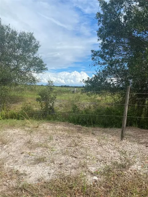 18057 NW 190th Rd, Okeechobee, FL 34972 photo 2