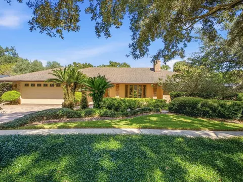 1735 Demetree Dr, Winter Park, FL 32789