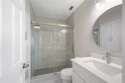 Bath - 4270 Indian River Dr, Cocoa, FL 32927 photo 5 of 5