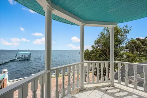 Exterior - 4270 Indian River Dr, Cocoa, FL 32927 photo 4 of 9