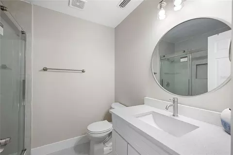 Bath - 4270 Indian River Dr, Cocoa, FL 32927 photo 4 of 5