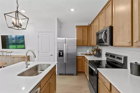 Kitchen - 14078 Ward Rd, Orlando, FL 32824 photo 2 of 4