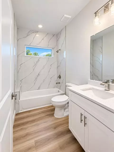 Bath - 14650 SW 68th Ter, Ocala, FL 34473 photo 5 of 5