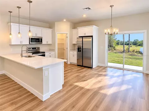 Kitchen - 14650 SW 68th Ter, Ocala, FL 34473 photo 1 of 1