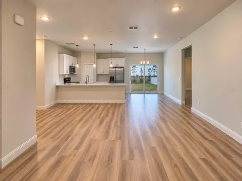 Living - 14650 SW 68th Ter, Ocala, FL 34473 photo 1 of 1