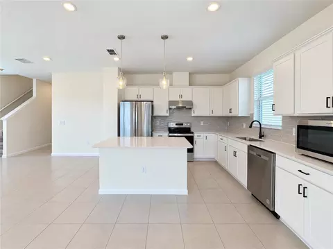 Kitchen - 9426 Lamine Way, Parrish, FL 34219 photo 1 of 2
