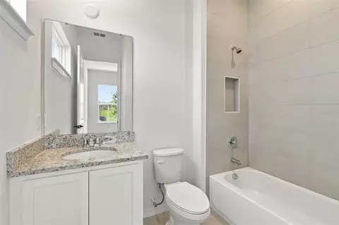 Bath - 5638 Nectarine Dr, Windermere, FL 34786 photo 1 of 7