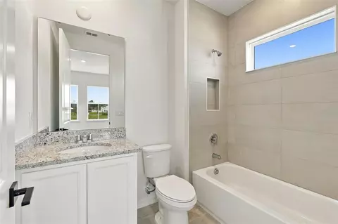 Bath - 5638 Nectarine Dr, Windermere, FL 34786 photo 6 of 7
