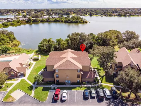 345 Lakepointe Dr #302, Altamonte Springs, FL 32701