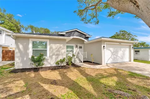 10118 66th Ave, Seminole, FL 33772