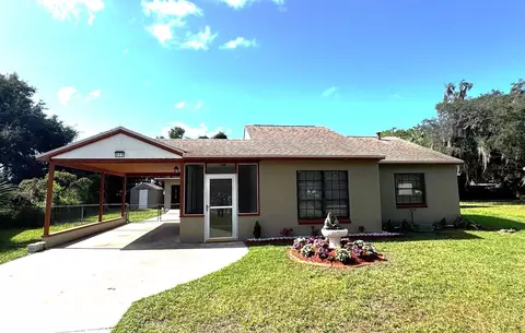 809 Oak Dr, Leesburg, FL 34748