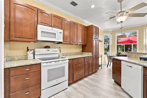 Kitchen - 2302 Addington Ct, Rockledge, FL 32955 photo 5 of 8