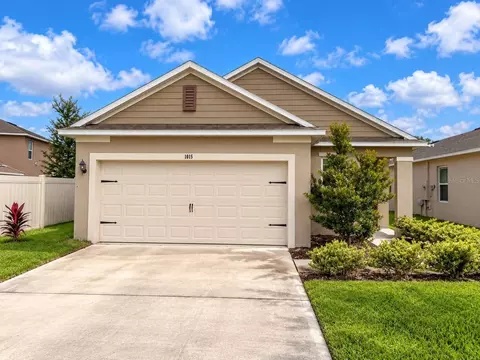 1015 Victoria Parc Ave, Orange City, FL 32763