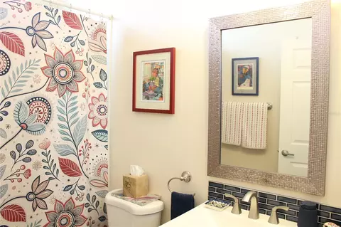 Bath - 5043 88th St E, Bradenton, FL 34211 photo 4 of 5