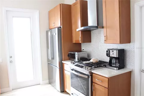 Kitchen - 5043 88th St E, Bradenton, FL 34211 photo 4 of 5