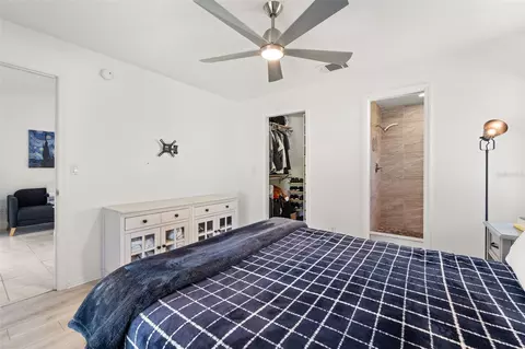 Bedroom - 5163 Jack Brack Rd, Saint Cloud, FL 34771 photo 2 of 4