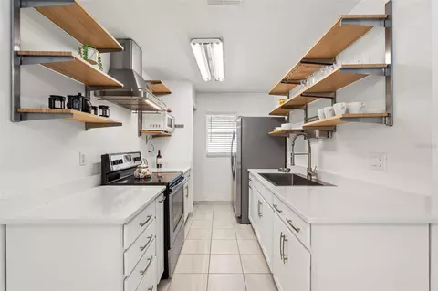 Kitchen - 5163 Jack Brack Rd, Saint Cloud, FL 34771 photo 1 of 3