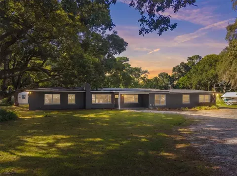 1130 W Lake Brantley Rd, Altamonte Springs, FL 32714