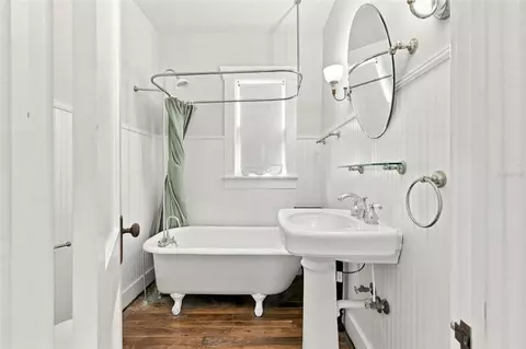 Bath - 337 New York Ave, Saint Cloud, FL 34769 photo 1 of 2