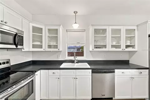 Kitchen - 337 New York Ave, Saint Cloud, FL 34769 photo 2 of 2