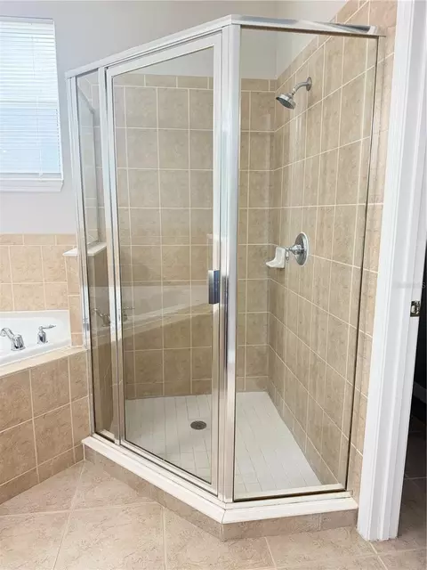 Bath - 3410 Starbird Dr, Ocoee, FL 34761 photo 4 of 9