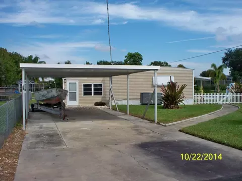 1605 Chobee St, Okeechobee, FL 34974 photo 1