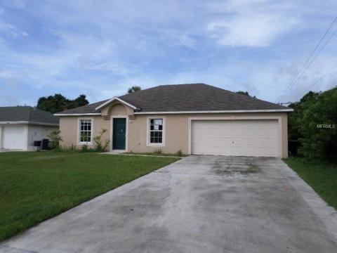 2733 NW 35th Dr, Okeechobee, FL 34972 photo 1