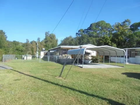 9215 SE 60th Dr, Okeechobee, FL 34974 photo 1