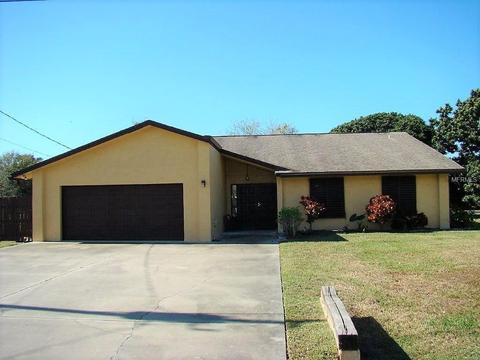 1408 SE 8th Ave, Okeechobee, FL 34974 photo 1