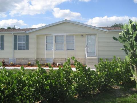 208 NE 8th Ave, Okeechobee, FL 34972 photo 1