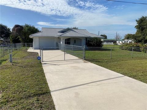 1638 Lake Dr W, Okeechobee, FL 34974 photo 1