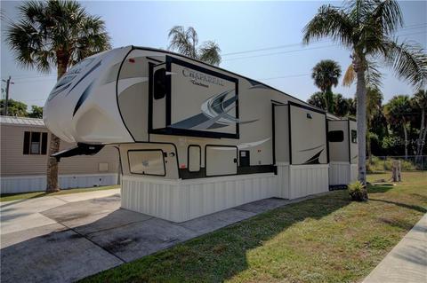 5624 SE 67th Ave, Okeechobee, FL 34974 photo 1