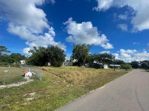 5945 SE 94th Trl, Okeechobee, FL 34974 photo 1