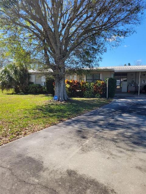 1332 Palm Ct, Okeechobee, FL 34974 photo 1
