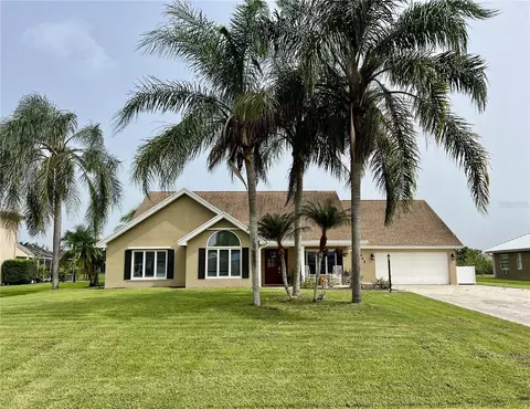 945 SE 23rd St, Okeechobee, FL 34974