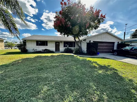 1902 SE 29th St, Okeechobee, FL 34974